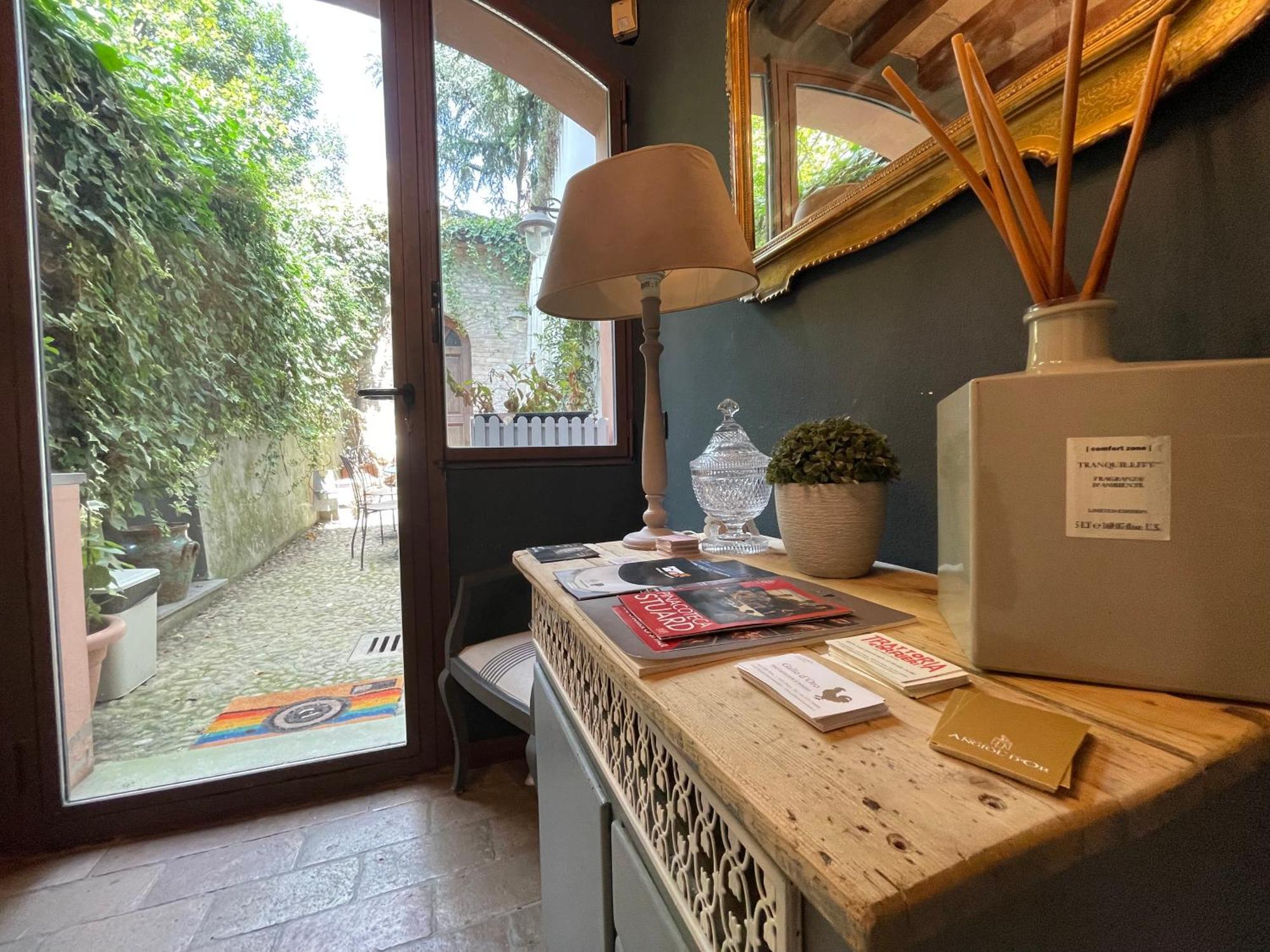 Le Camere Di Bsuites Affittacamere Parma Zewnętrze zdjęcie
