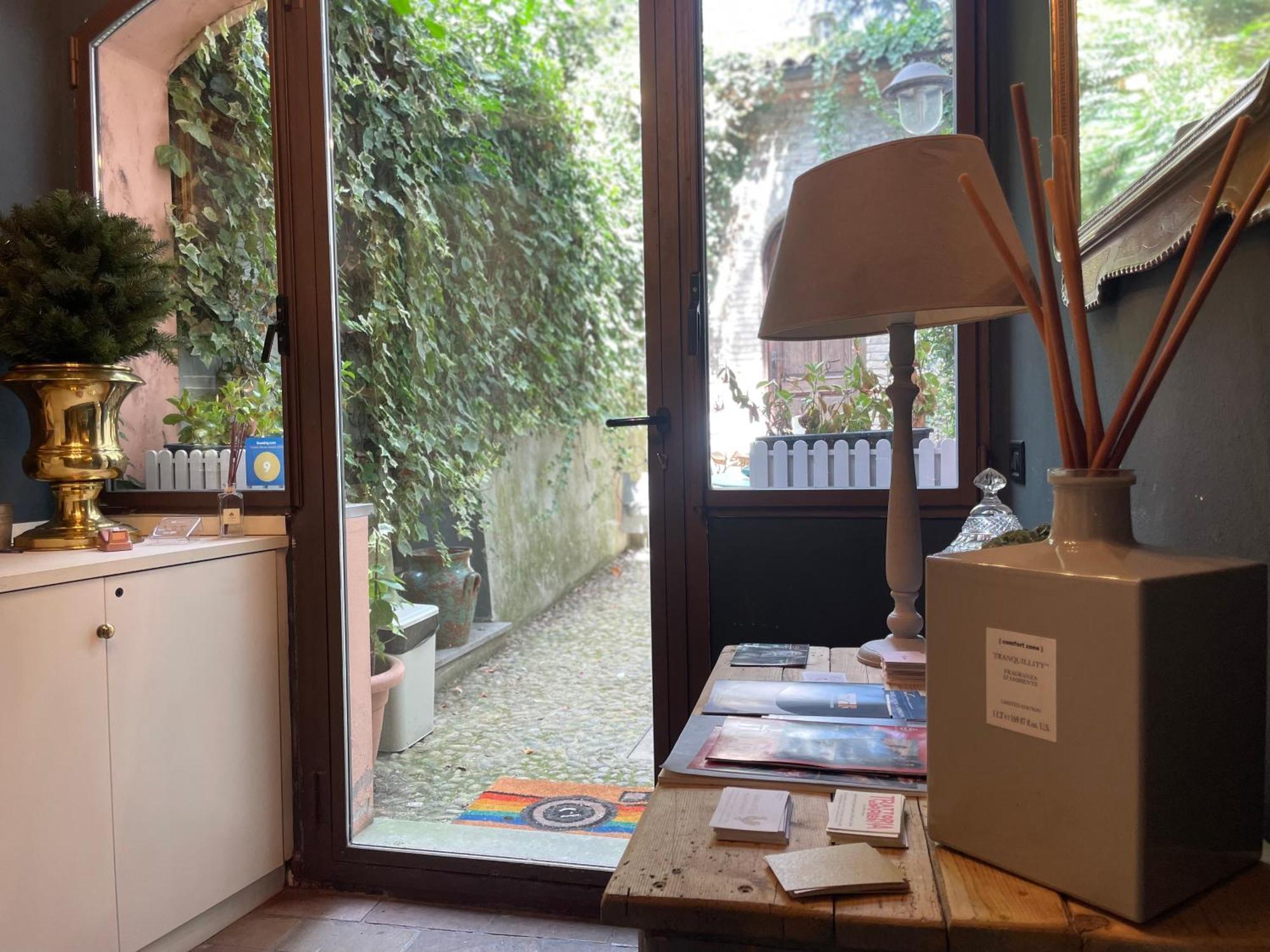 Le Camere Di Bsuites Affittacamere Parma Zewnętrze zdjęcie